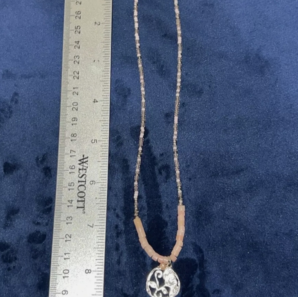 Silpada necklace consists of pink soapstone and seedbeads. It is 16" long - Picture 5 of 8